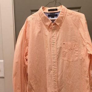 TOMMY HILFIGER BUTTON DOWN